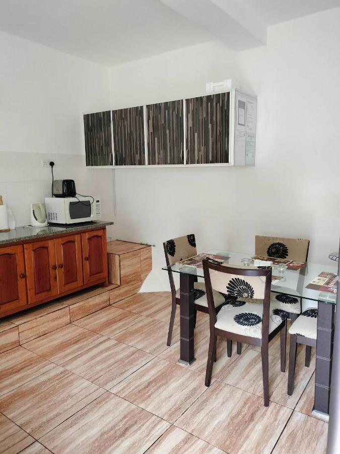 Loversnest Self Catering Anse aux Pins Exteriér fotografie