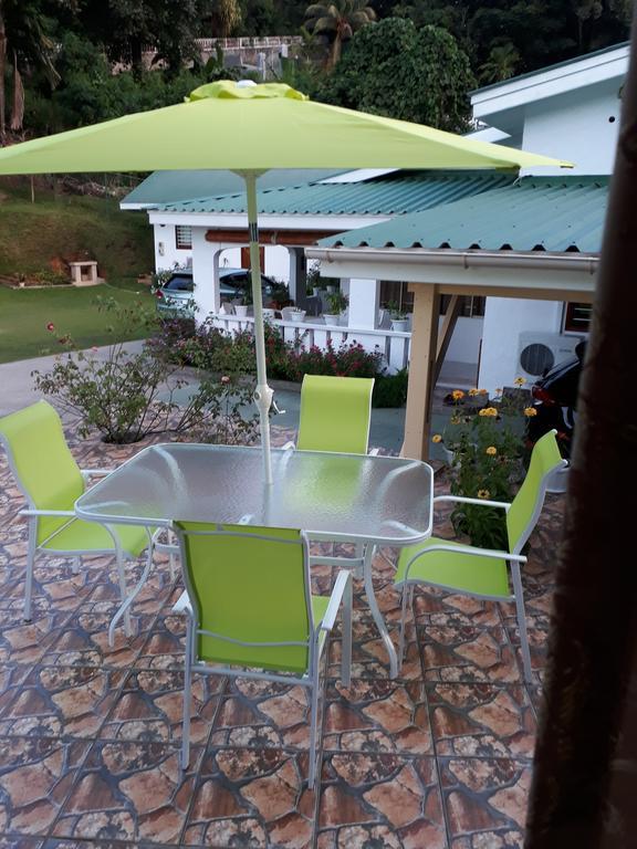 Loversnest Self Catering Anse aux Pins Exteriér fotografie